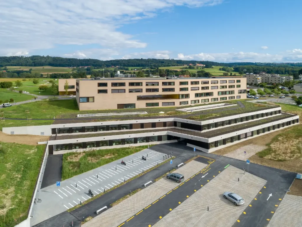 La Broye a un Gymnase intercantonal afin de pouvoir former la future main d'oeuvre de la Broye